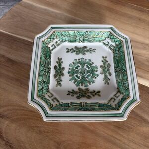Vintage Chinese Export Porcelain Square Dish Green Dragonfly Gold Trim 8727